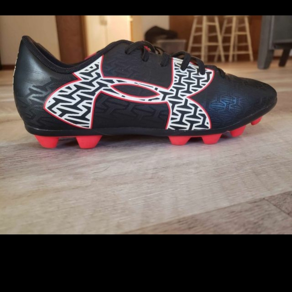 Boys Under Armour Soccer Cleats
